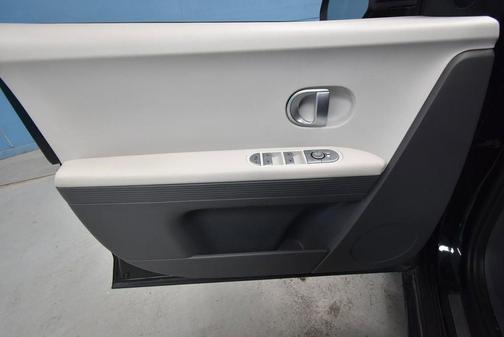 2022 Hyundai IONIQ 5 SE