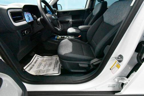 Oxford White 2025 Ford Maverick XLT