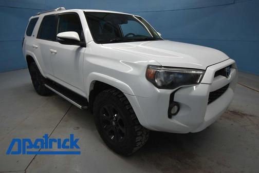 Super White 2018 Toyota 4Runner SR5 Premium
