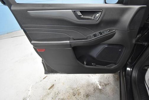 Black Metallic 2023 Ford Escape Active