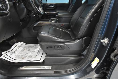 Shadow Gray Metallic 2020 Chevrolet Silverado 1500 RST