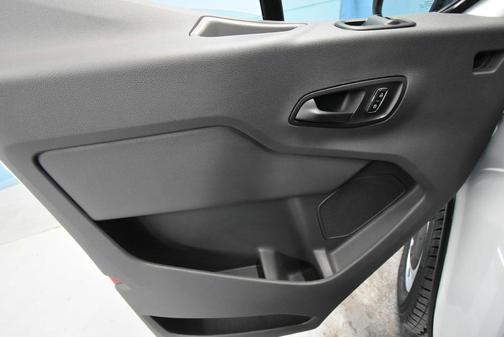 2026 Ford Transit-250 148 WB Medium Roof Cargo