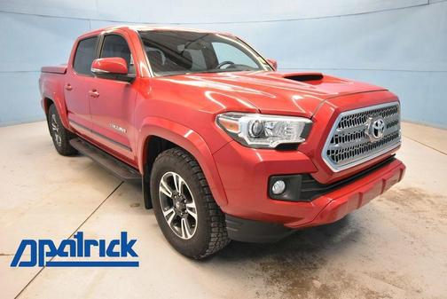 2016 Toyota Tacoma SR