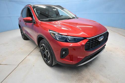 2026 Ford Escape Platinum