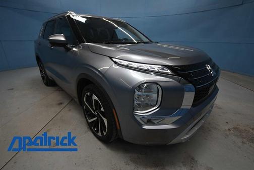 Mercury Gray Metallic 2023 Mitsubishi Outlander SEL SUV