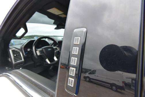 White Platinum Clearcoat Metallic 2017 Ford F-450 Platinum