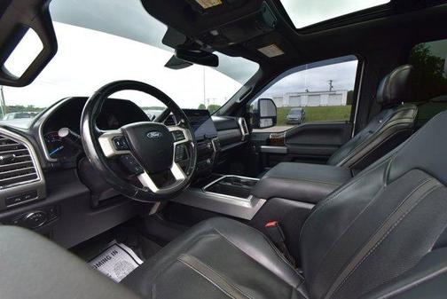 White Platinum Clearcoat Metallic 2017 Ford F-450 Platinum