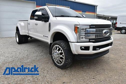 White Platinum Clearcoat Metallic 2017 Ford F-450 Platinum