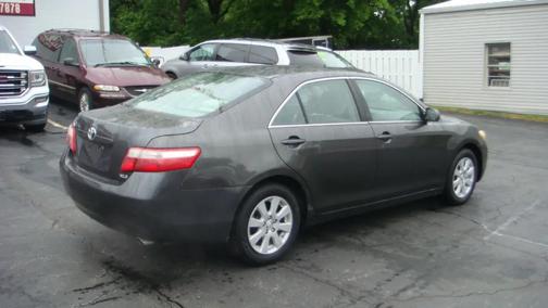Gray 2008 Toyota Camry XLE
