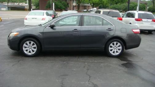 Gray 2008 Toyota Camry XLE