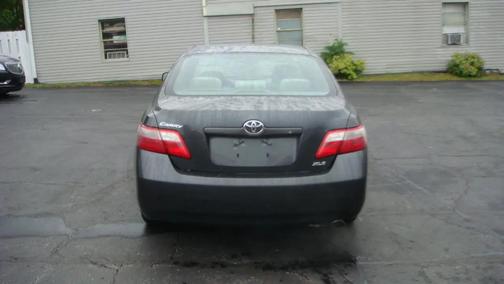 Gray 2008 Toyota Camry XLE