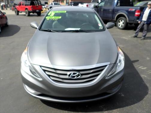 2013 Hyundai SONATA GLS