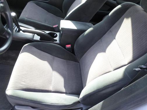 2004 Honda Accord LX sedan