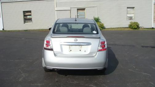 Silver 2011 Nissan Sentra 2.0 SL