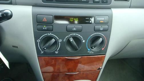 Gray 2008 Toyota Corolla LE