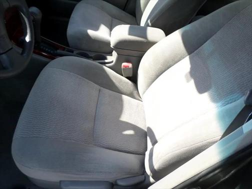 2005 Toyota Corolla LE