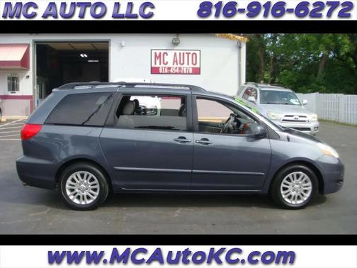 Gray 2010 Toyota Sienna XLE