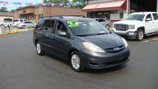 Gray 2010 Toyota Sienna XLE