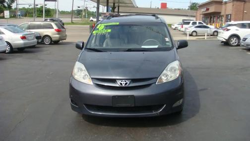 Gray 2010 Toyota Sienna XLE
