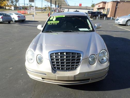 2004 Kia Amanti Sedan