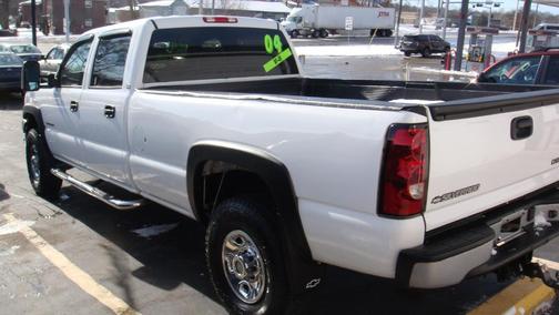 2004 Chevrolet Silverado 2500 Work Truck