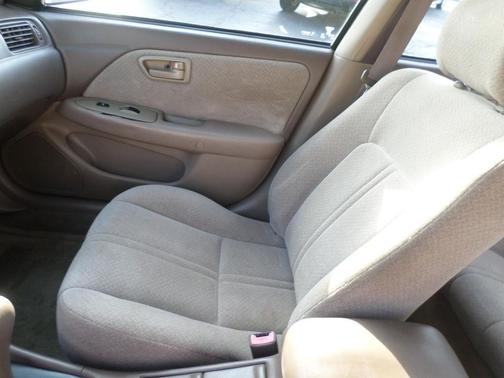 2000 Toyota Camry LE V6