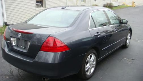 Gray 2007 Honda Accord SE