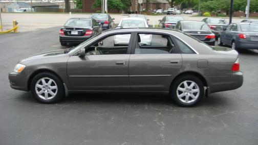 Gray 2003 Toyota Avalon XL