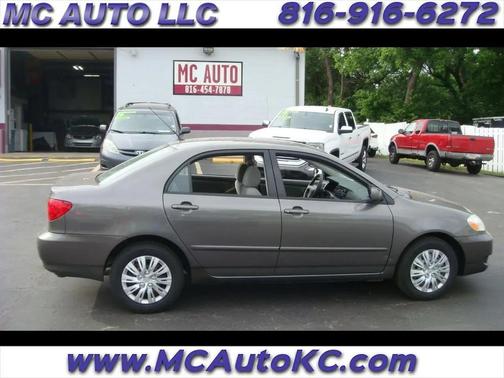 Gray 2007 Toyota Corolla LE