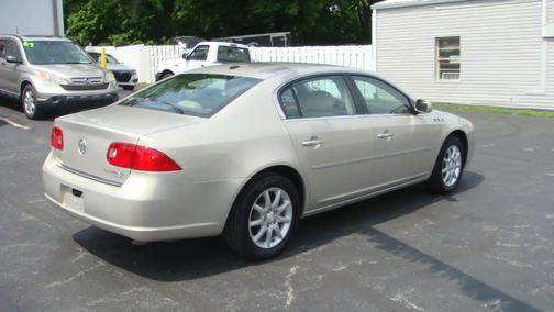 Gold 2008 Buick Lucerne CXL