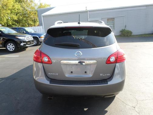 2011 Nissan Rogue SV