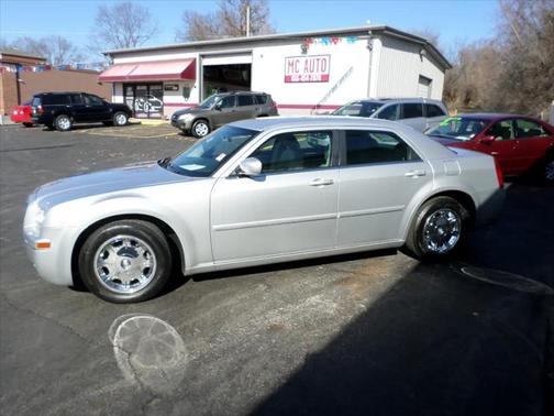 2005 Chrysler 300 Touring