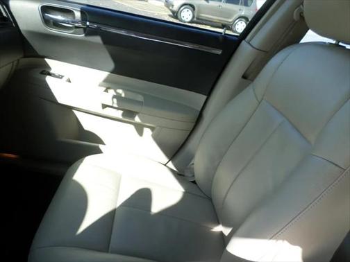 2005 Chrysler 300 Touring