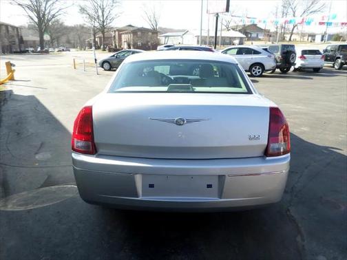 2005 Chrysler 300 Touring