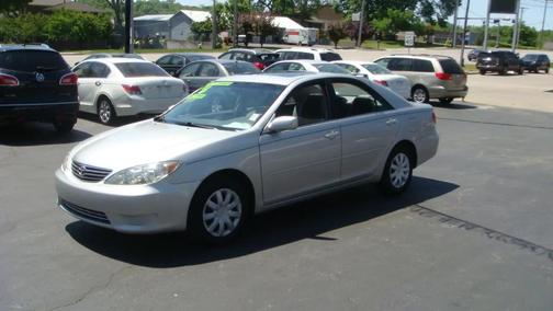 Silver 2006 Toyota Camry Base