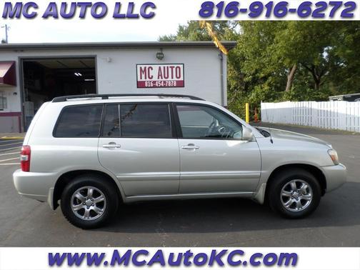 2004 Toyota Highlander Base