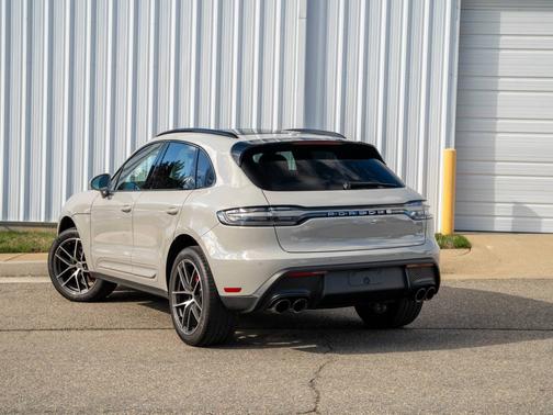 Chalk 2026 Porsche Macan