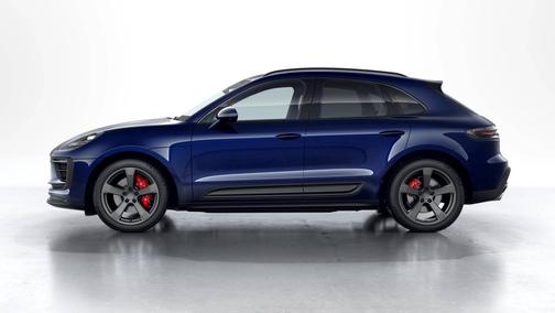 Gentian Blue Metallic 2022 Porsche Macan