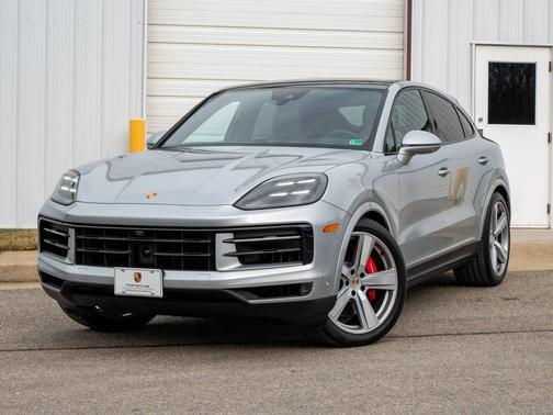 2024 Porsche Cayenne 