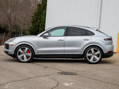 2024 Porsche Cayenne 