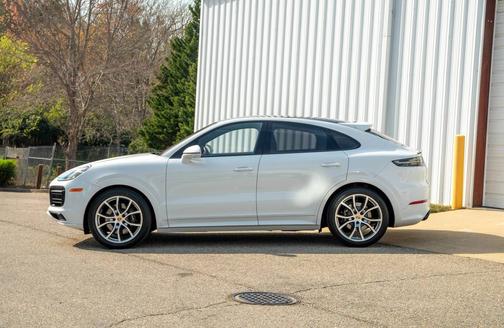 2023 Porsche Cayenne 