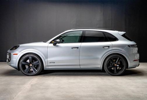 2025 Porsche Cayenne 