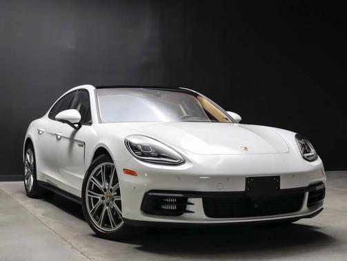 White 2019 Porsche Panamera