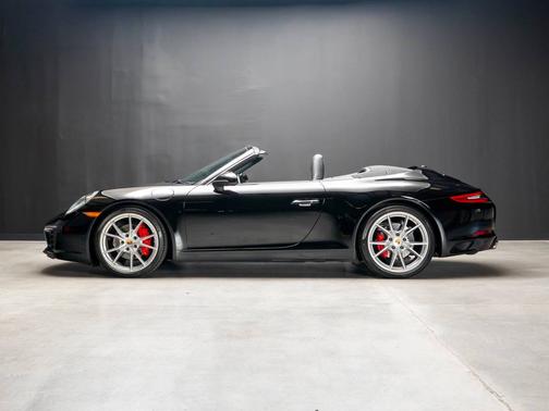 Black 2017 Porsche 911