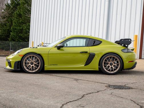 2025 Porsche 718 Cayman 