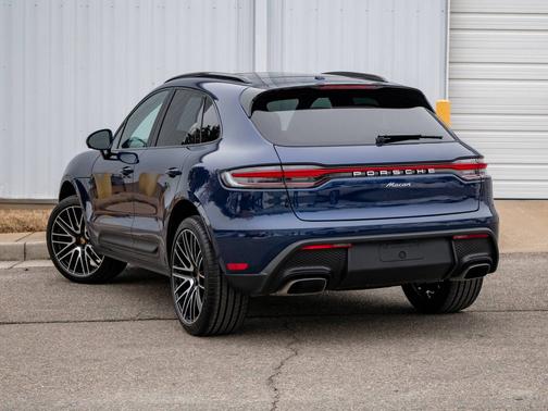 2025 Porsche Macan 