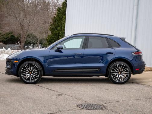 2025 Porsche Macan 