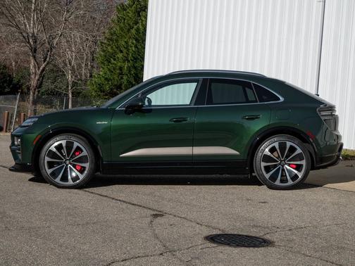 2024 Porsche Macan 