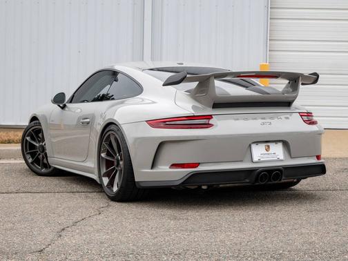 2018 Porsche 911 