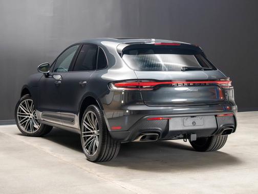 2025 Porsche Macan 